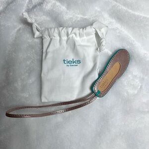 Tieks bag charm in Rose